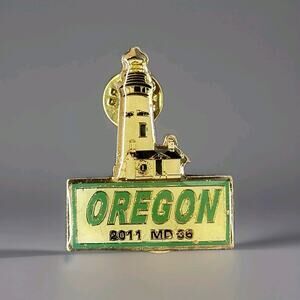 Lions Club Vtg 2011 Oregon MD-36 Lighthouse Pinback Pin Enamel -1.5”- Gold Green